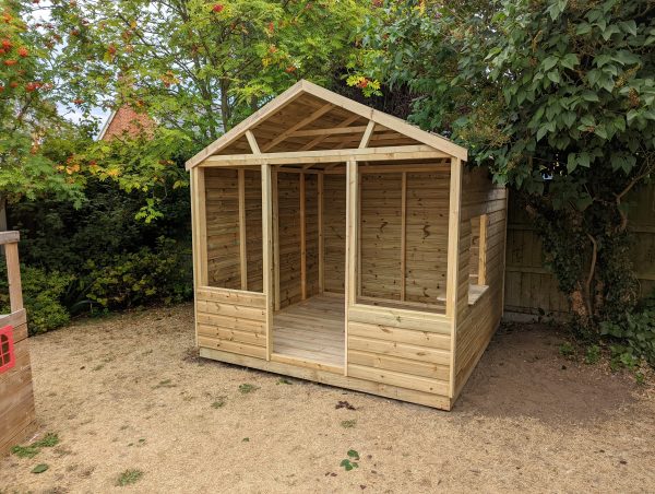 Summer house/Play house - Image 2