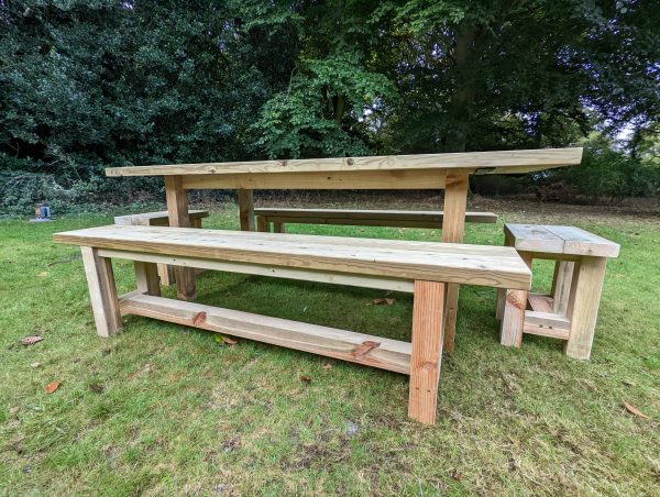 Outdoor table and benches - Image 3