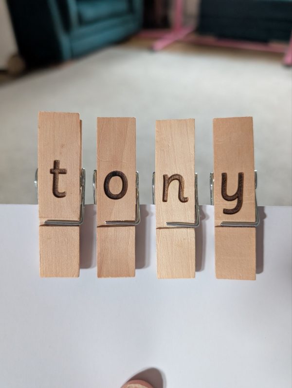 Large pegs - Image 3